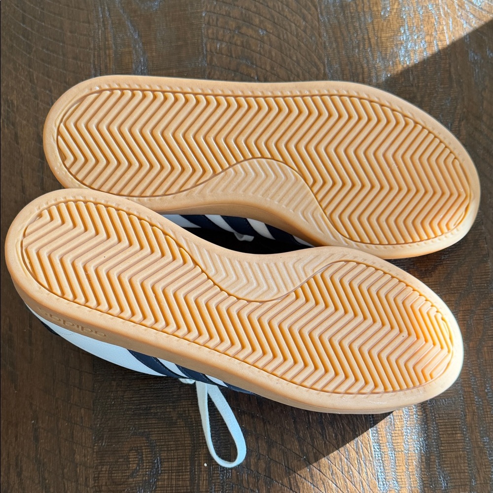 Adidas Men's Grand Court 2.0 Shoes - Picture 5 of 7